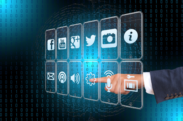 Digitalización y RRSS como estrategia corporativa en el sector turístico